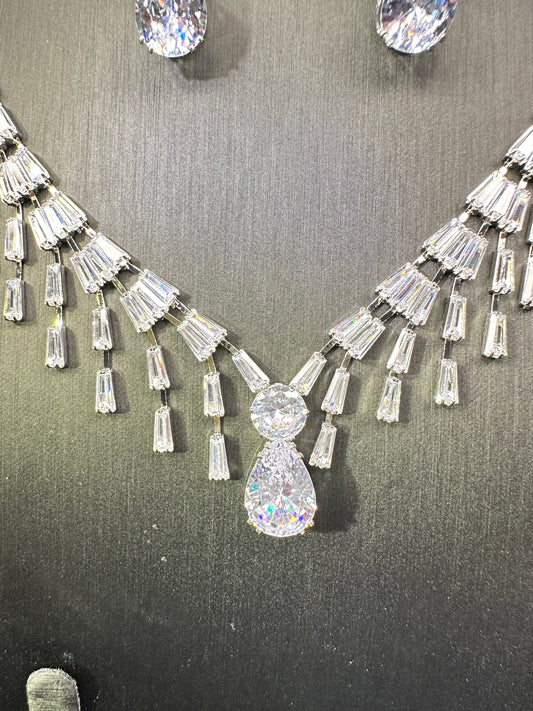 Cloudveil| Layered Geometric Ear hooks & Necklace Set