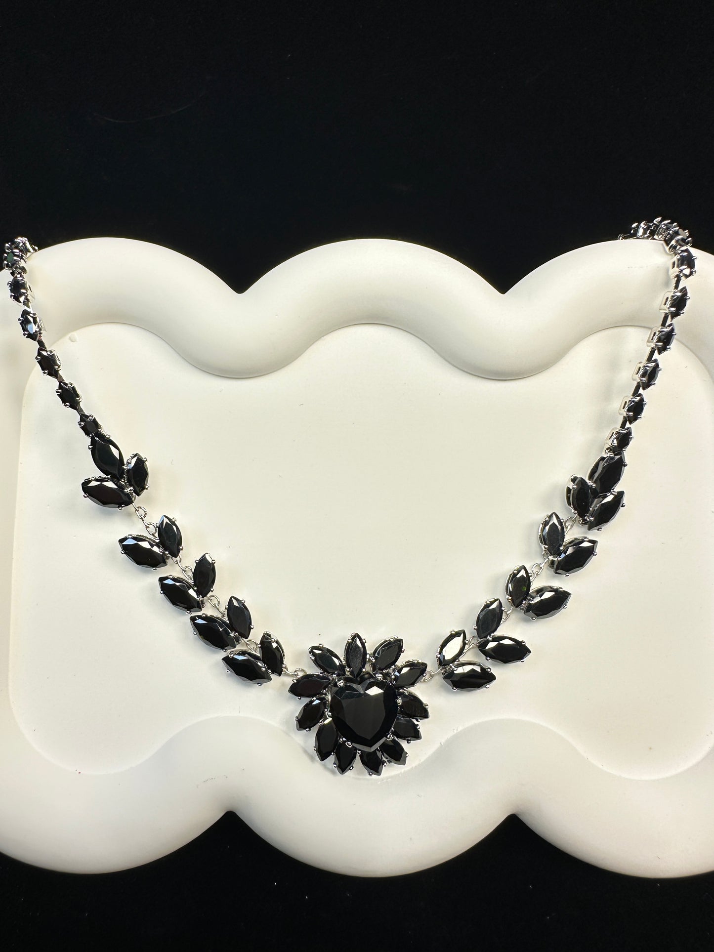 Midnight Promise | Romantic Earring & Necklace Set