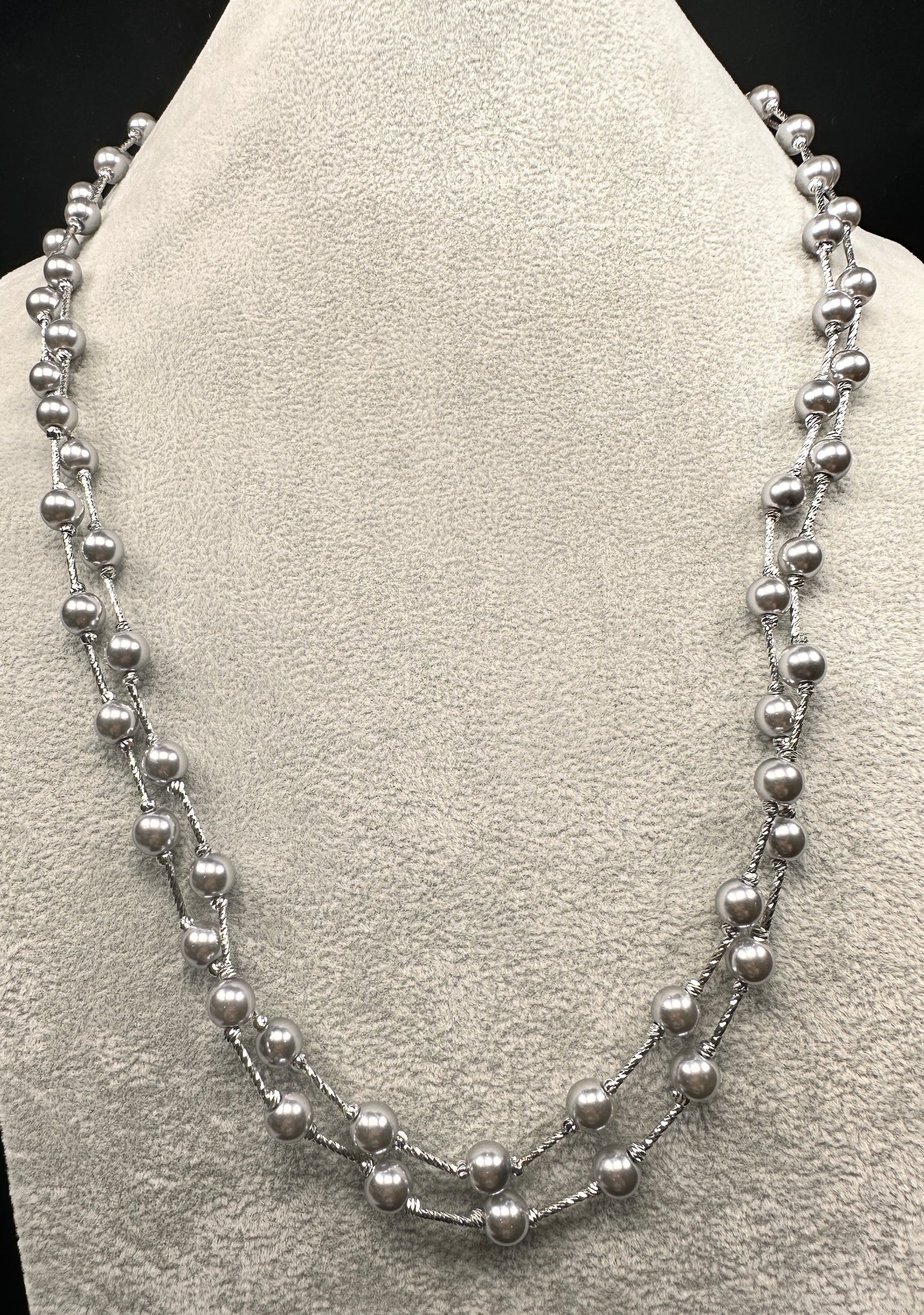 Woven Silhouette · Grey Pearl & Tube Wrap Necklace