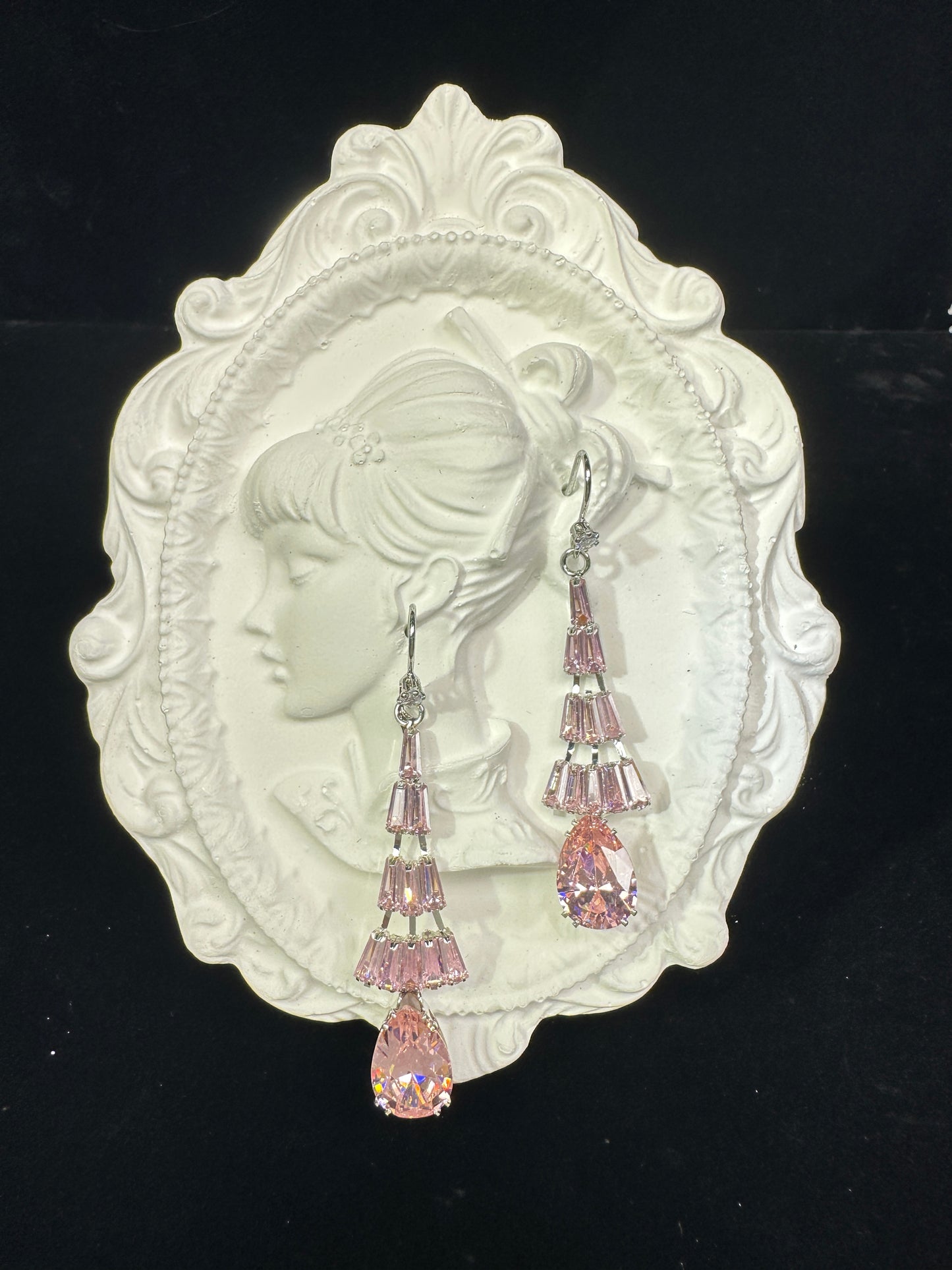 Blossom| Layered Geometric Ear hooks & Necklace Set