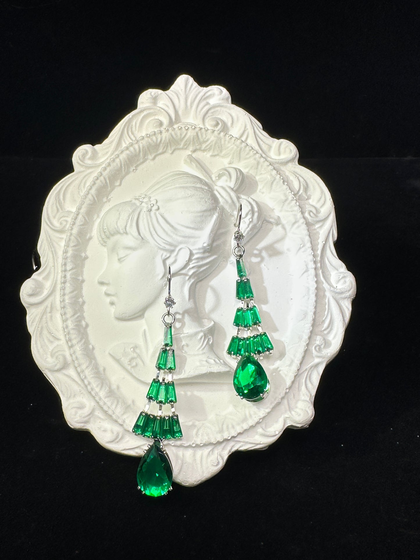 Tundra| Layered Geometric Ear hooks & Necklace Set