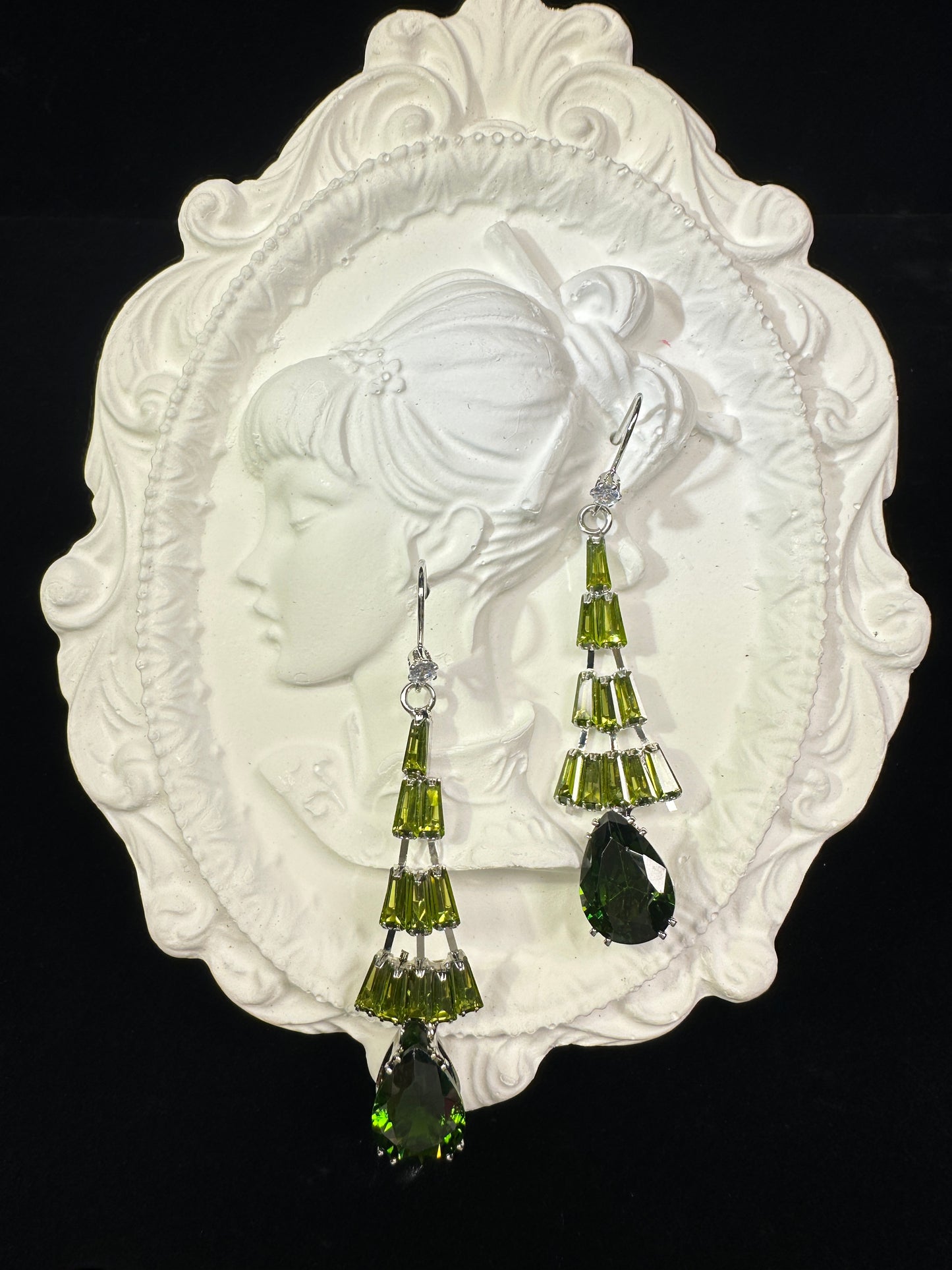 Field| Layered Geometric Ear hooks & Necklace Set