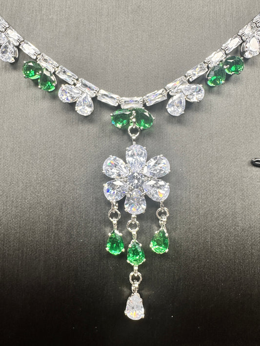 Royal Emerald Floral Set – Green & Clear Faceted Stones on Gold-Plated White Copper