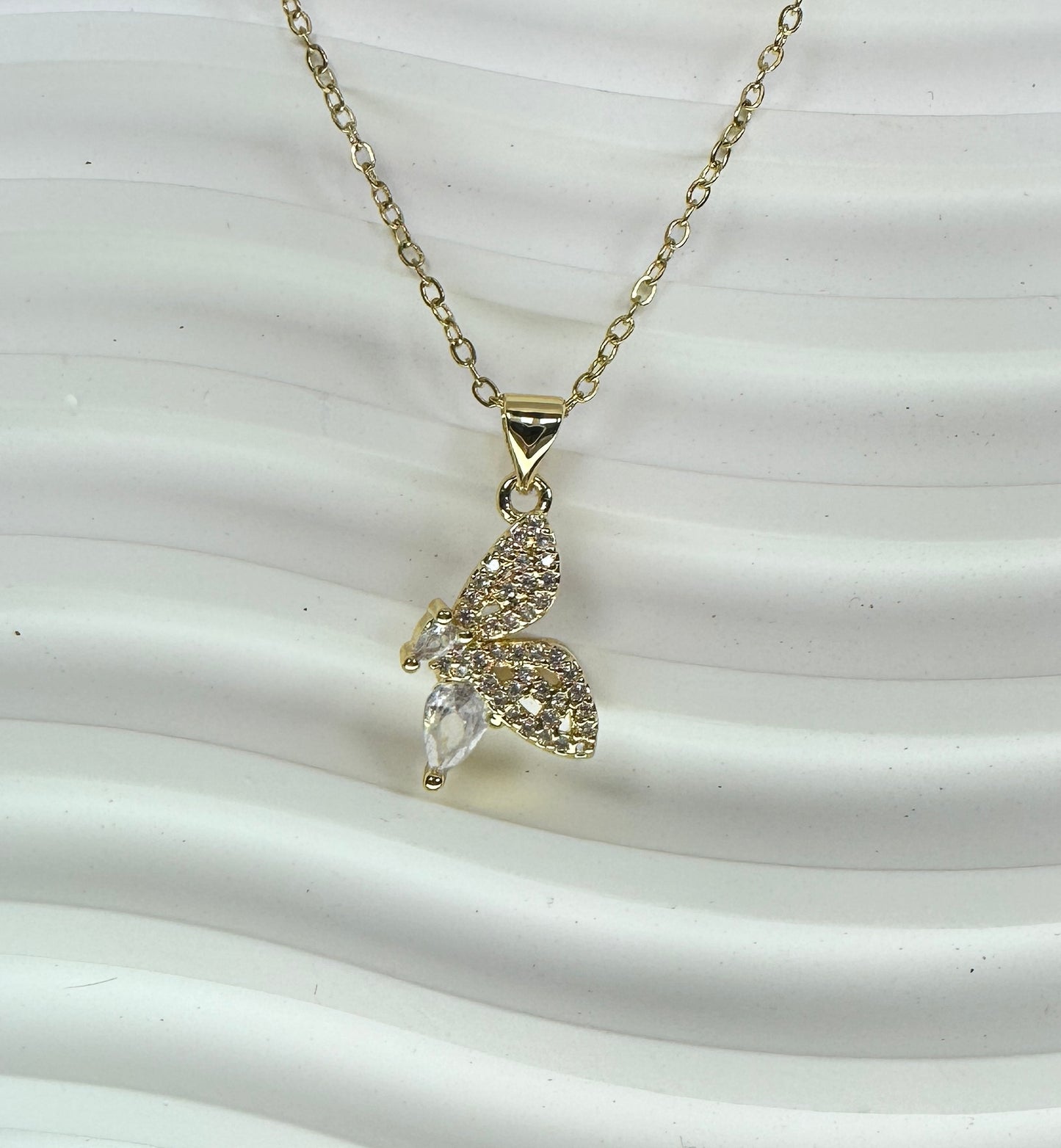 Radiant Ethereal Butterfly Jewelry Set (Gift Box Included)| Necklace & Earrings Gift Box | DN-DS | Luxury Gift-Ready Jewelry Set