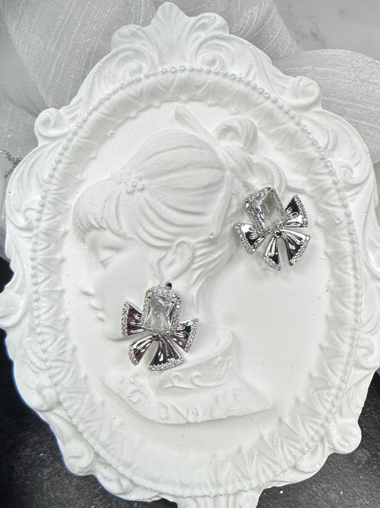 Icy Emerald-Cut Bowknot Jewelry Set (Gift Box Included)| Necklace & Earrings Gift Box | DN-DS | Luxury Gift-Ready Jewelry Set