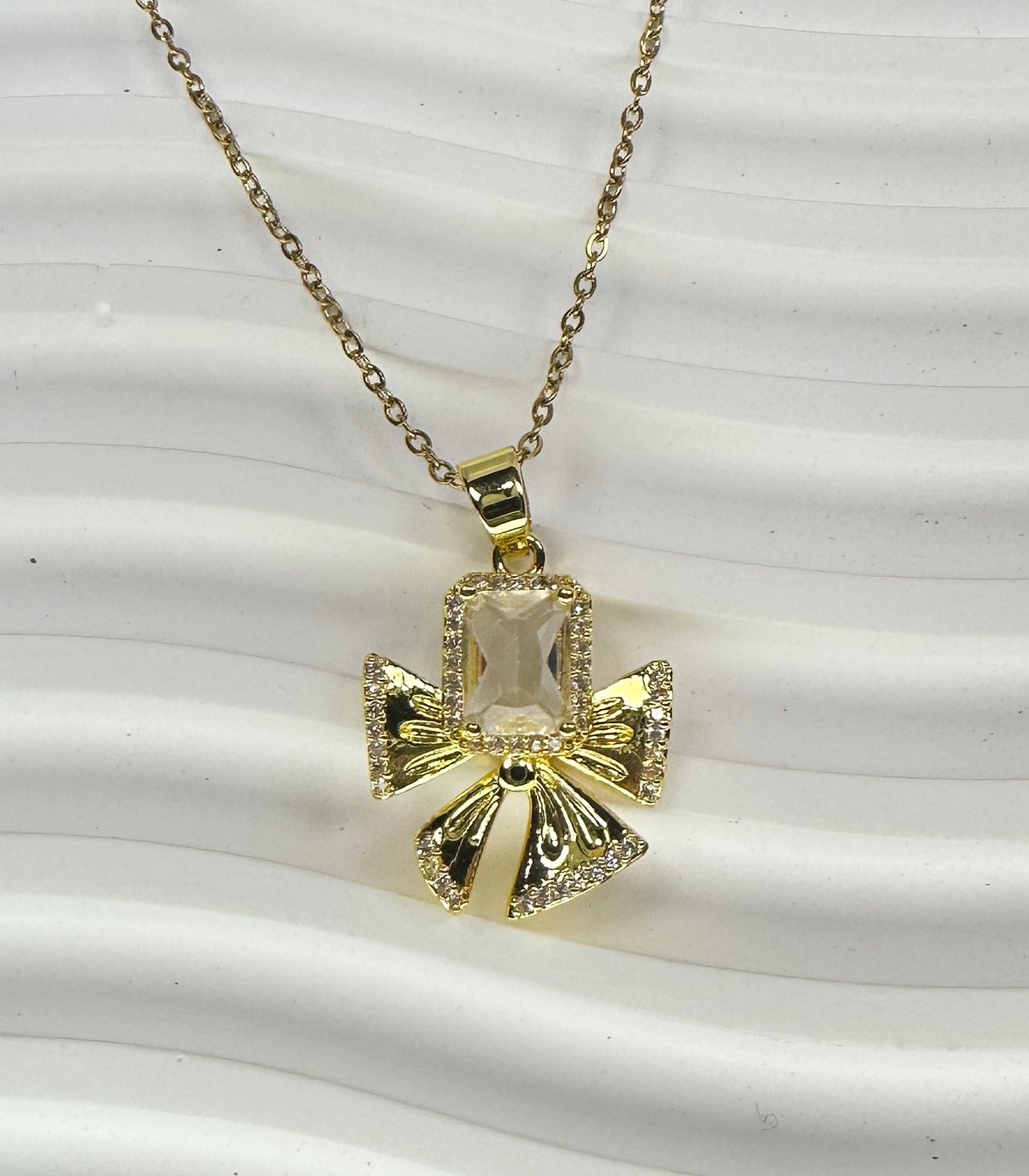 Sunlight Emerald-Cut Bowknot Jewelry Set (Gift Box Included)| Necklace & Earrings Gift Box | DN-DS | Luxury Gift-Ready Jewelry Set