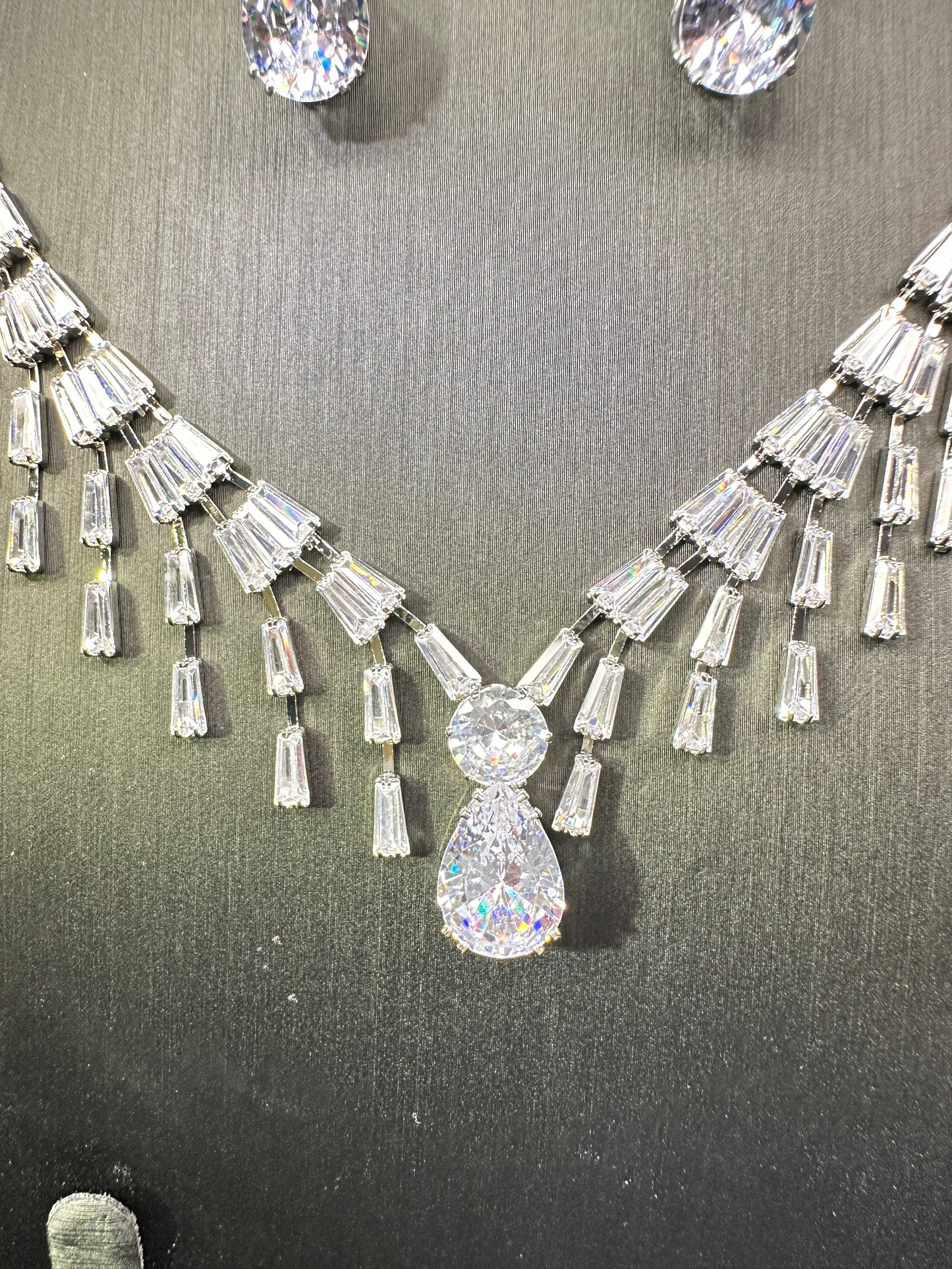 Cloudveil| Layered Geometric Ear hooks & Necklace Set