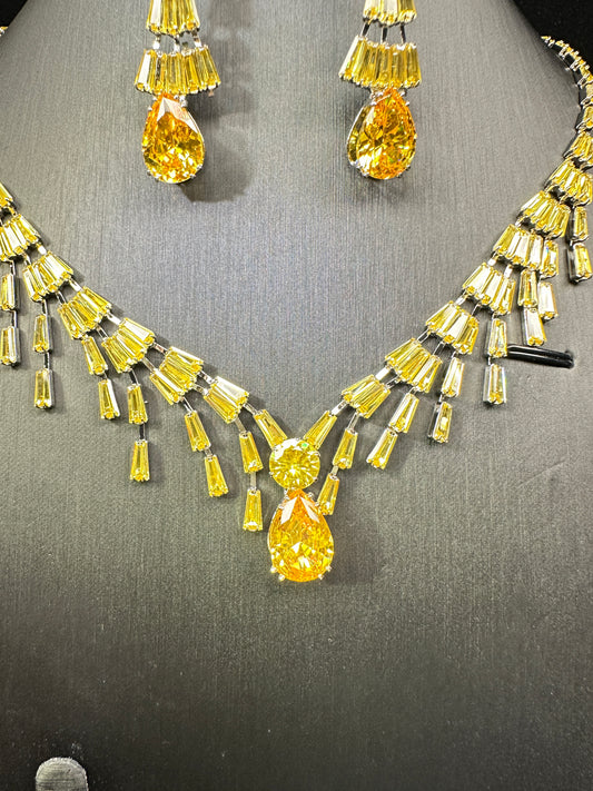 Dawn light| Layered Geometric Ear hooks & Necklace Set