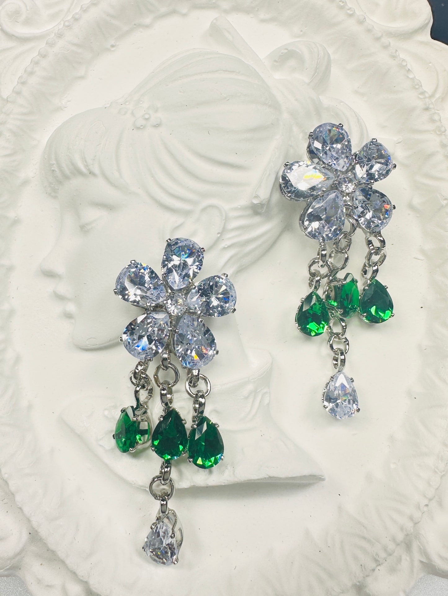 Royal Emerald Floral Set – Green & Clear Faceted Stones on Gold-Plated White Copper