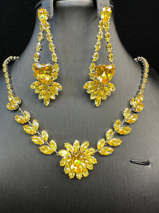 Sunlit Serenade | Romantic Earring & Necklace Set