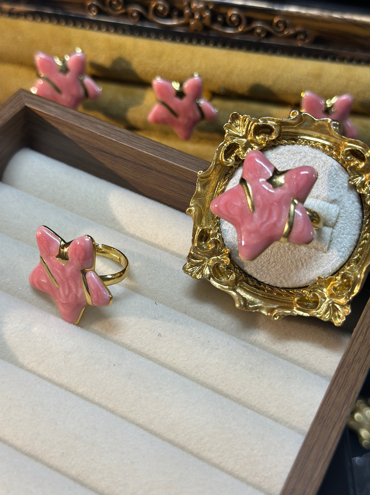 Pink drip-glaze star adjustable stainless steel ring with PVD gold finish