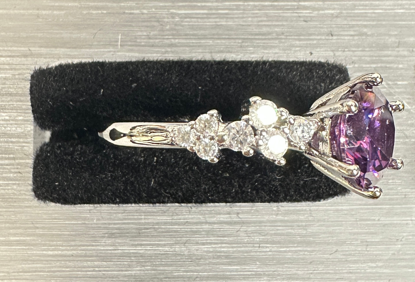 Lily Classic Adjustable Ring