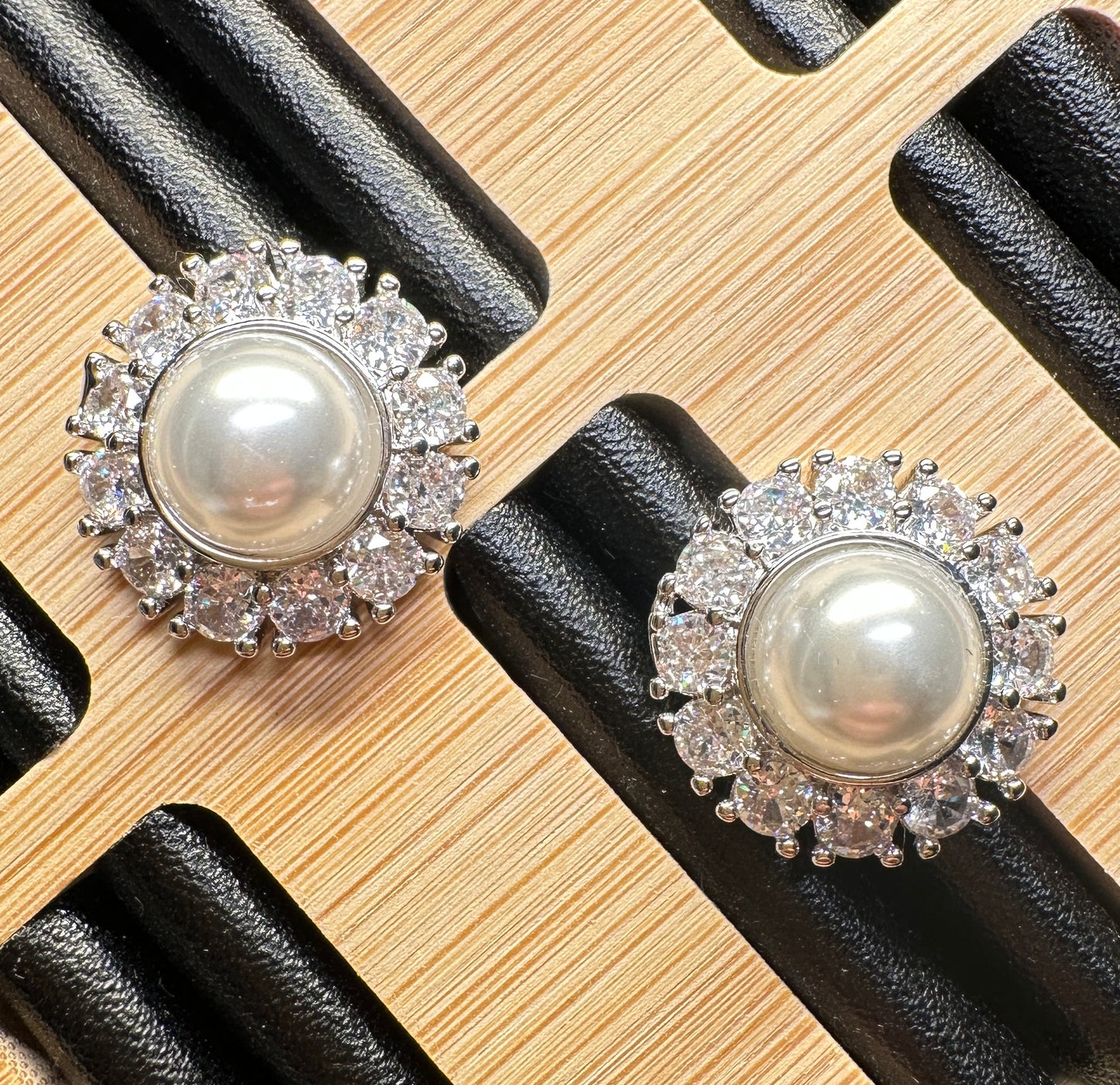 Lustrous Halo Pearl Stud Earrings | Elegant Pearl and Crystal Design