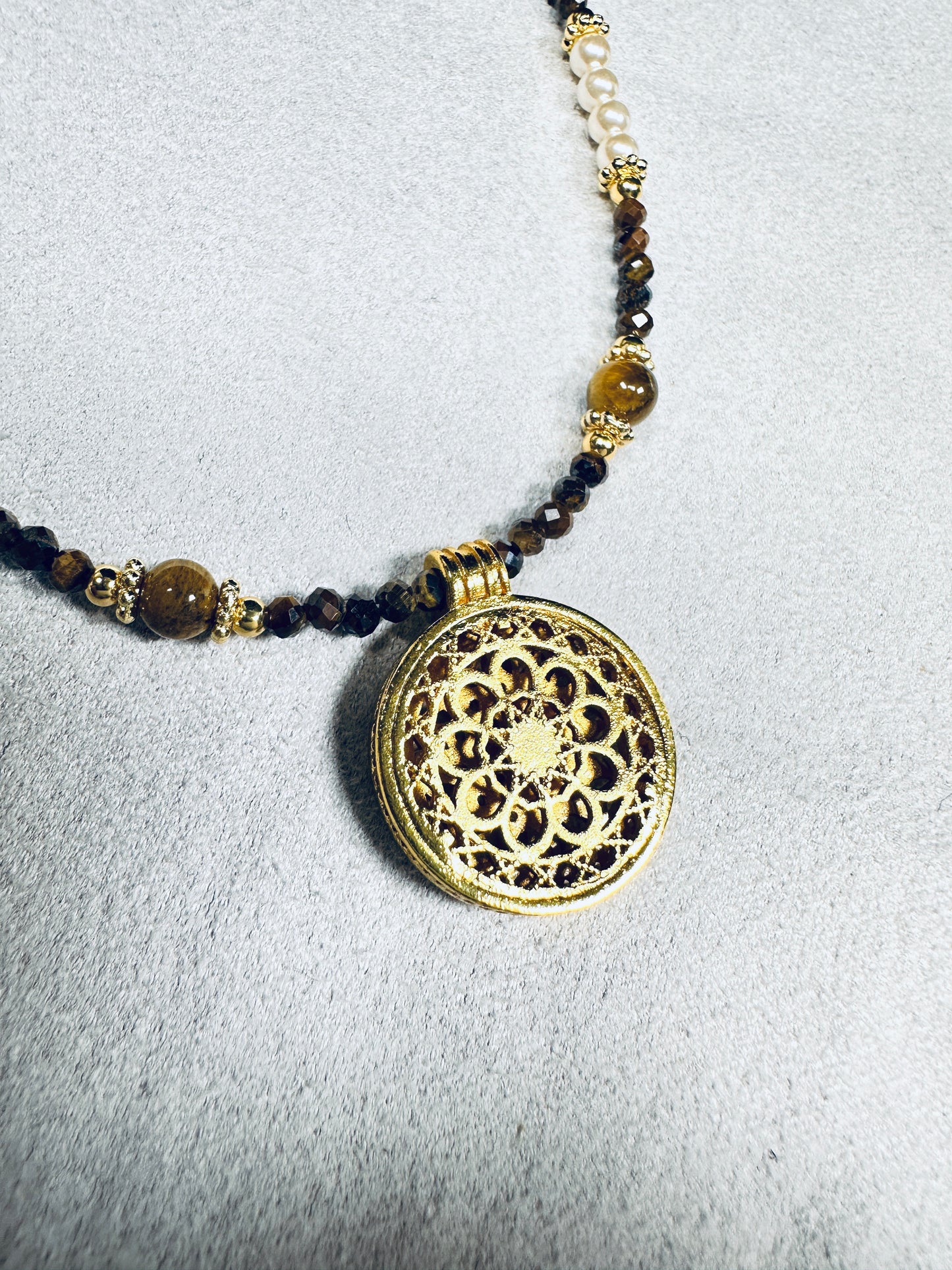 The Compass Guide Necklace (Tiger's Eye & Pearl)