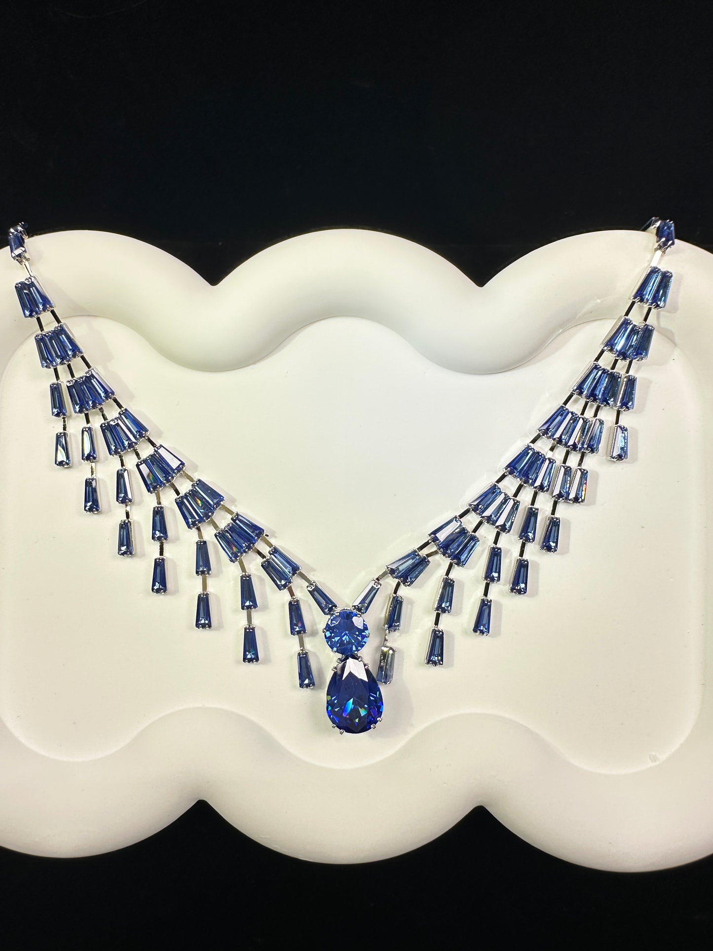 Firmament| Layered Geometric Ear hooks & Necklace Set