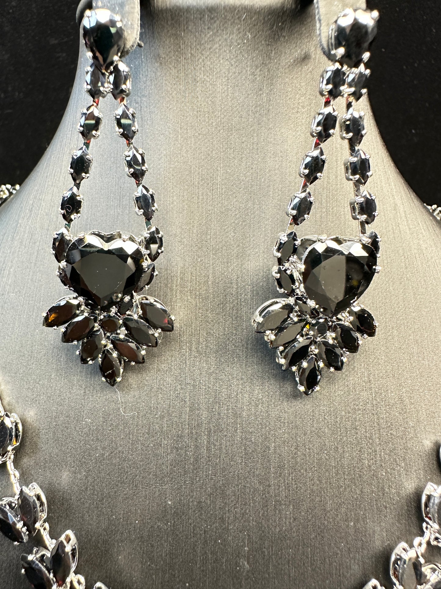 Midnight Promise | Romantic Earring & Necklace Set