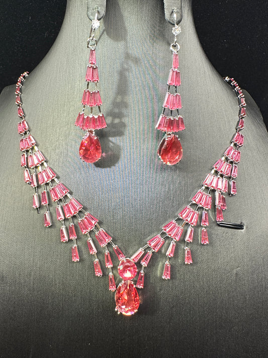 Berry| Layered Geometric Ear hooks & Necklace Set