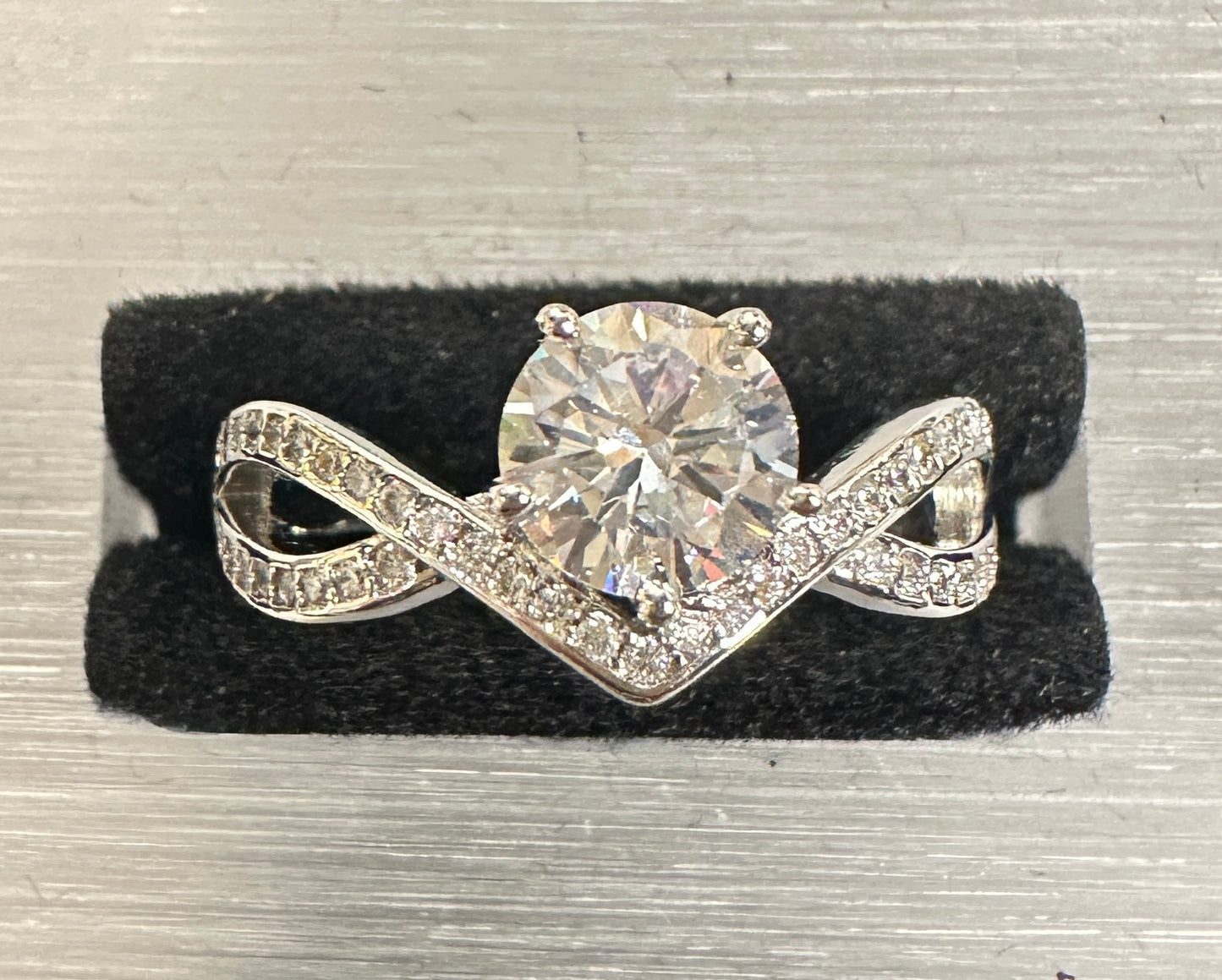 Anna Adjustable Interlock Ring