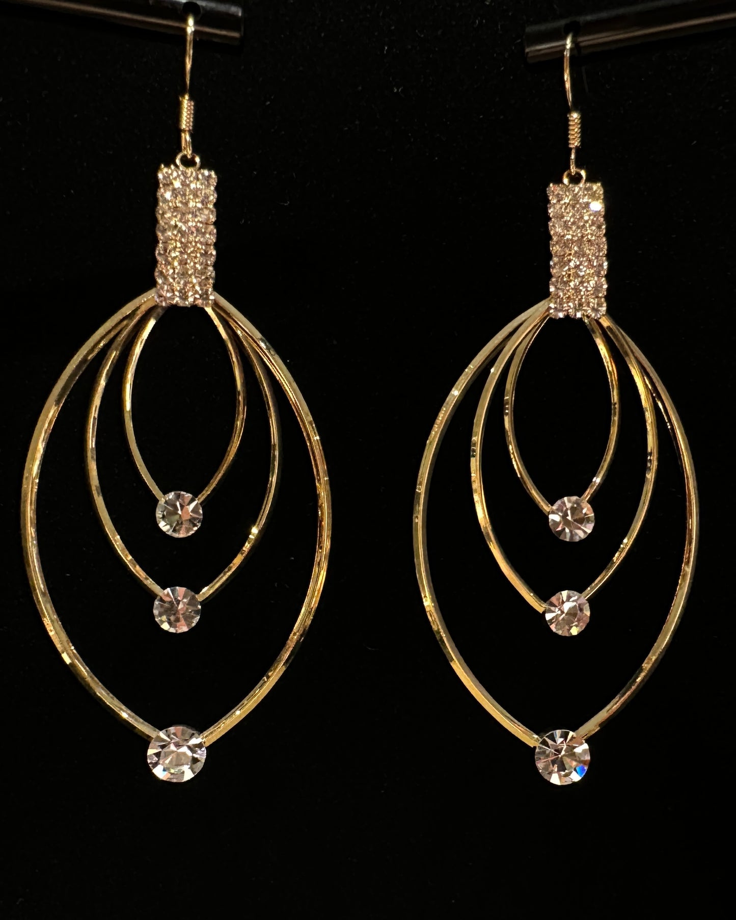 Aureate Ellipse Ear Hooks