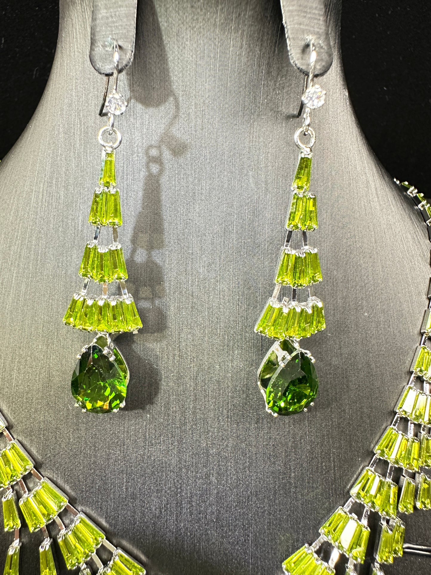 Field| Layered Geometric Ear hooks & Necklace Set