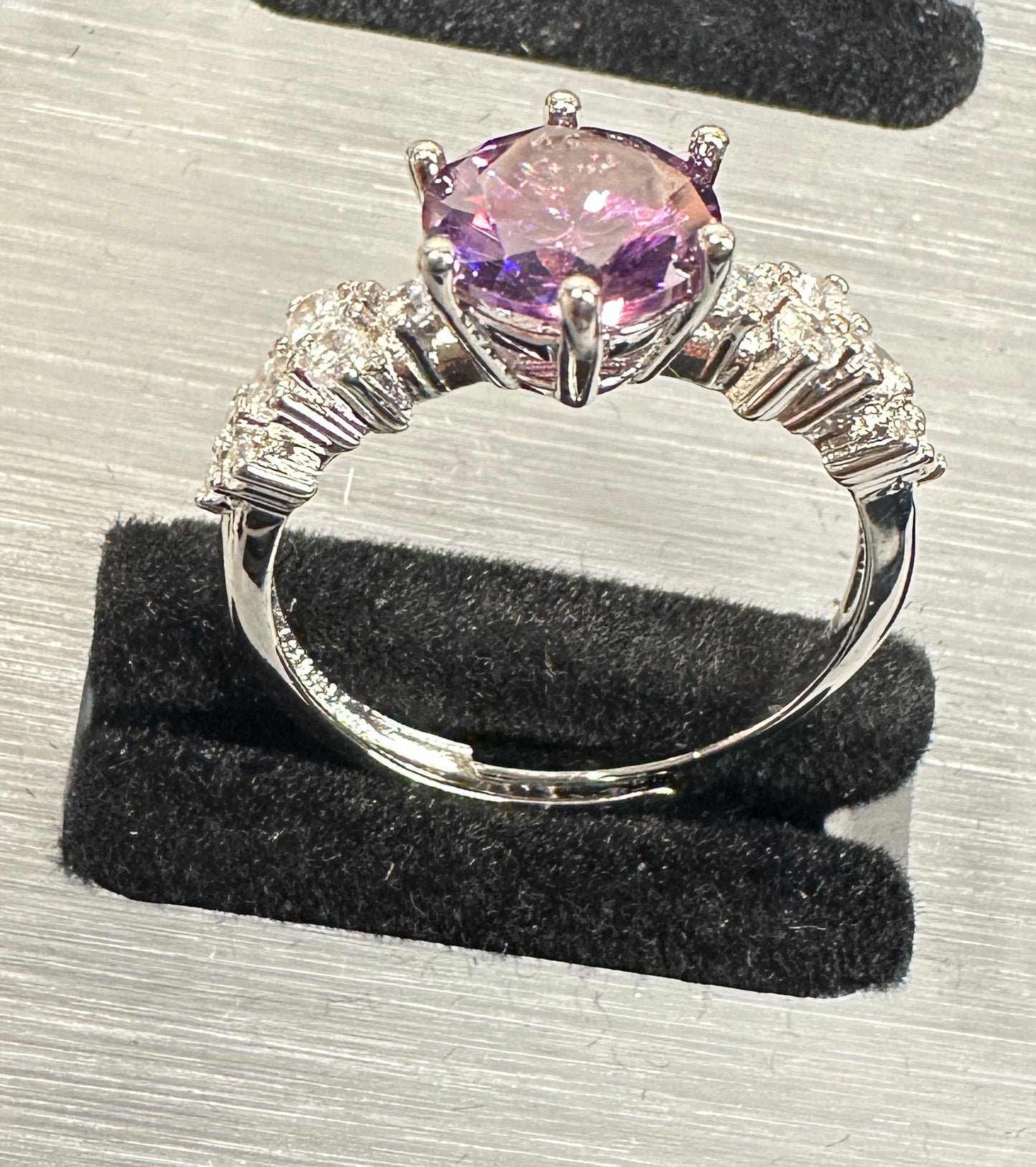 Lily Classic Adjustable Ring