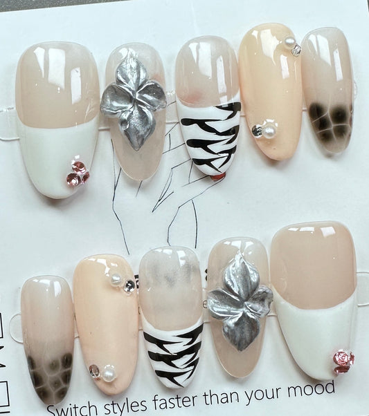 Mixed Media Artistic Press on Nails Australia | Medium Oval |Daily Nails | Handmade Press on Nails
