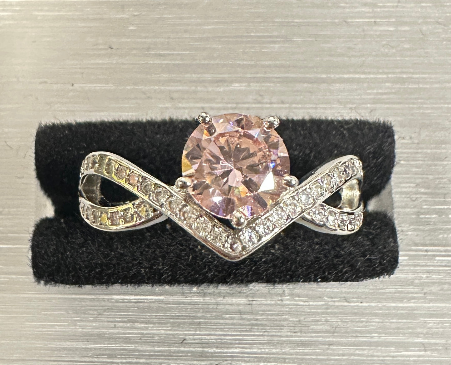 Anna Adjustable Interlock Ring