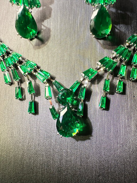 Tundra| Layered Geometric Ear hooks & Necklace Set