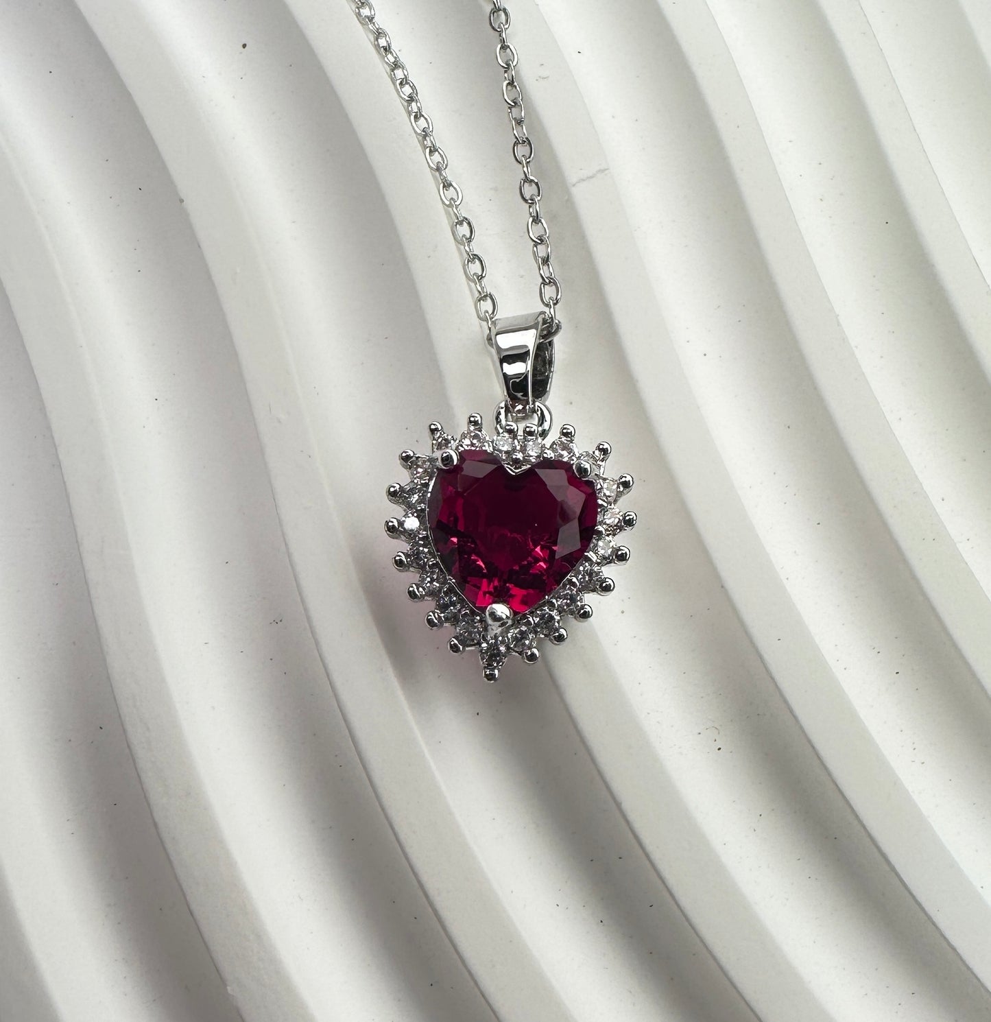 Crimson Heart Halo Jewelry Set (Gift Box Included)| Necklace & Earrings Gift Box | DN-DS | Luxury Gift-Ready Jewelry Set