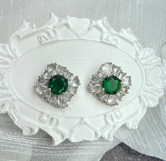Green Cluster Jewelry Set| Necklace & Earrings Gift Box | DN-DS | Luxury Gift-Ready Jewelry Set