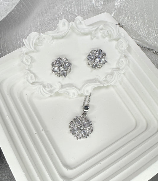 Geometric Lattice Starburst Jewelry Set (Gift Box Included)| Necklace & Earrings Gift Box | DN-DS | Luxury Gift-Ready Jewelry Set