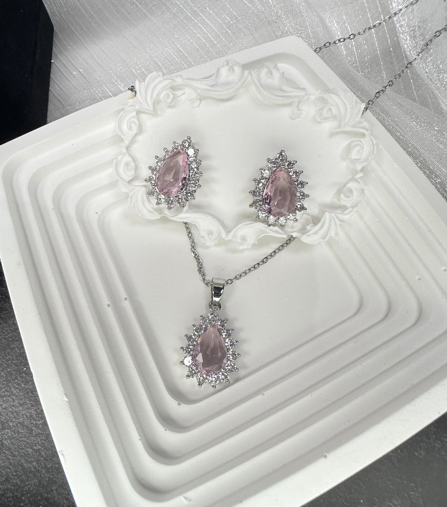 Blush Teardrop Halo Jewelry Set (Gift Box Included)| Necklace & Earrings Gift Box | DN-DS | Luxury Gift-Ready Jewelry Set
