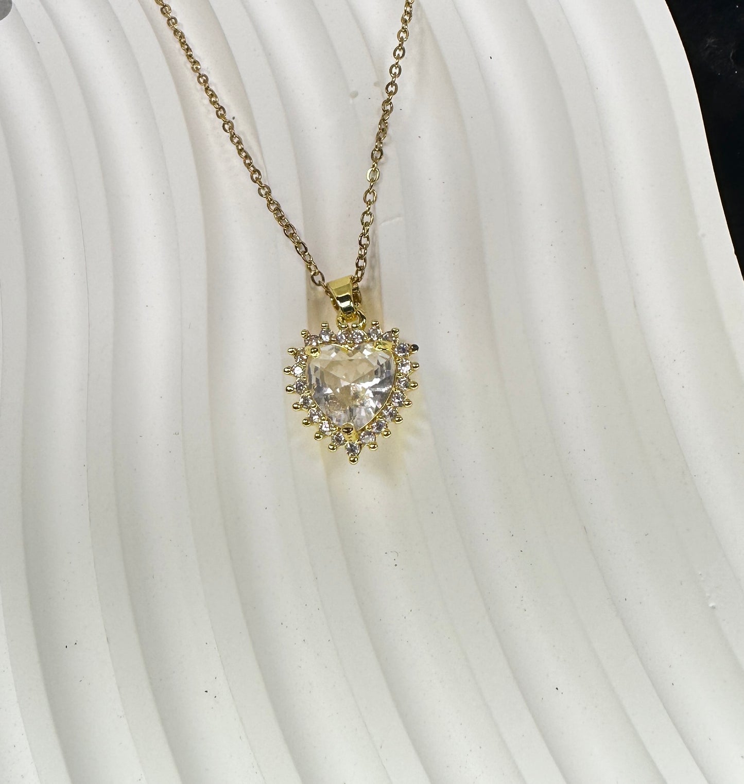 Radiant Heart Halo Jewelry Set (Gift Box Included)| Necklace & Earrings Gift Box | DN-DS | Luxury Gift-Ready Jewelry Set