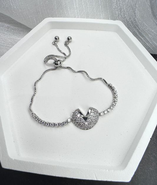 The Bold Radiant V-Heart Bracelet