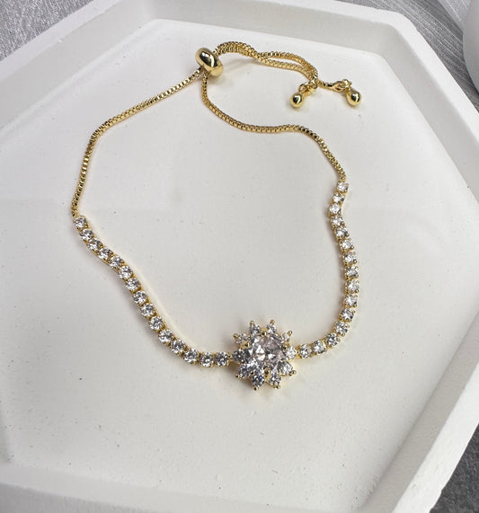 One Size Fits All: The Radiant Bethlehem Star Bracelet