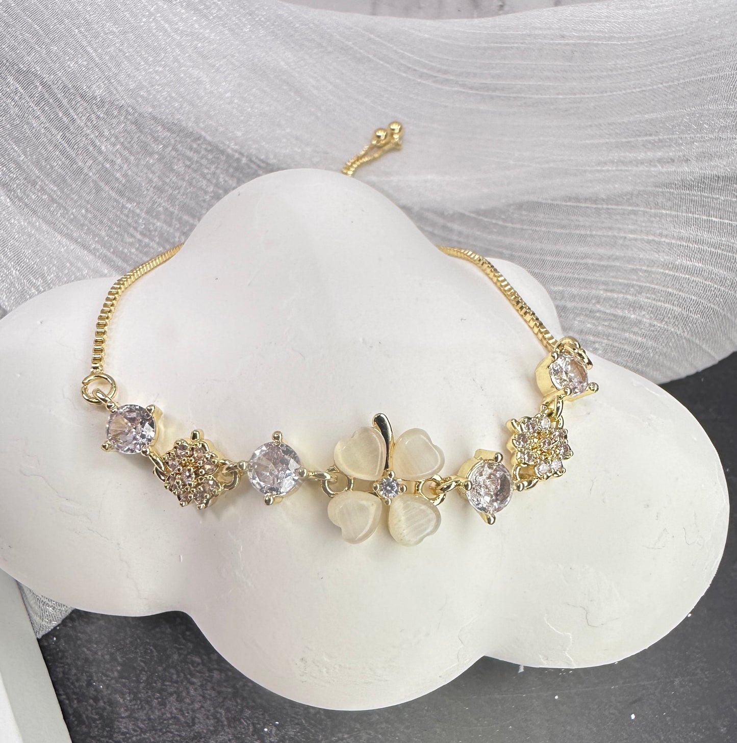 Adjustable Gold-Tone Clover Charm Bracelet | One Size Fits All