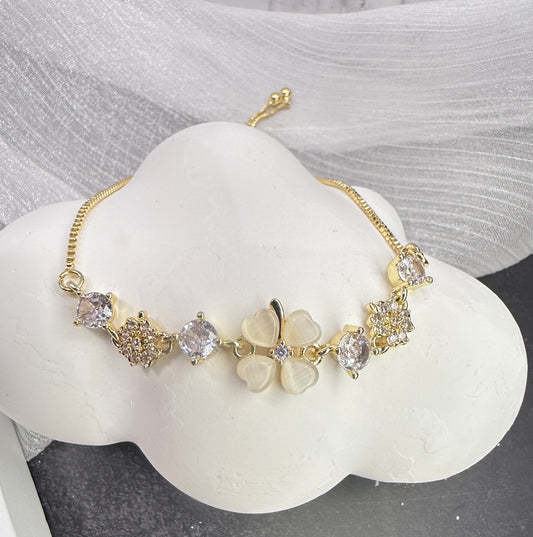 Adjustable Gold-Tone Clover Charm Bracelet | One Size Fits All