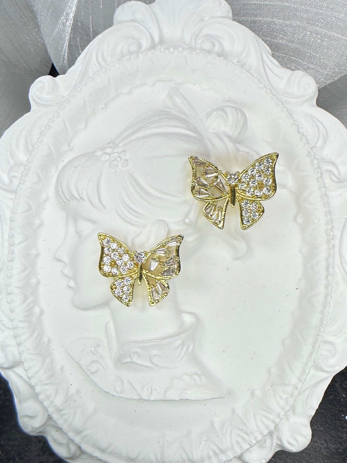 Modernist Baguette Butterfly Jewelry Set (Gift Box Included)| Necklace & Earrings Gift Box | DN-DS | Luxury Gift-Ready Jewelry Set