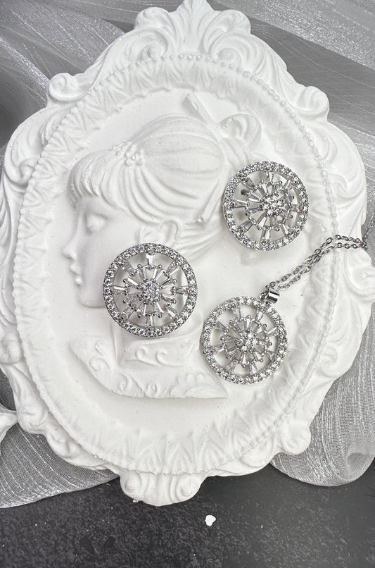 Emerald Green Halo Jewelry Set | S925 Silver Post | Gift Box| Necklace & Earrings Gift Box | DN-DS | Luxury Gift-Ready Jewelry Set