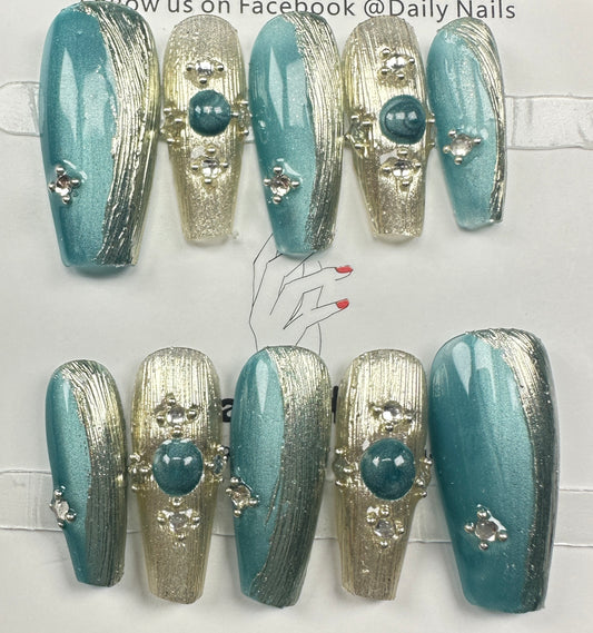 Handcrafted press on nails 351268