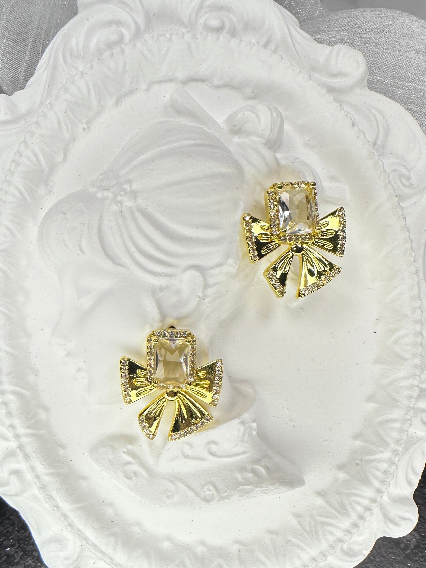 Sunlight Emerald-Cut Bowknot Jewelry Set (Gift Box Included)| Necklace & Earrings Gift Box | DN-DS | Luxury Gift-Ready Jewelry Set