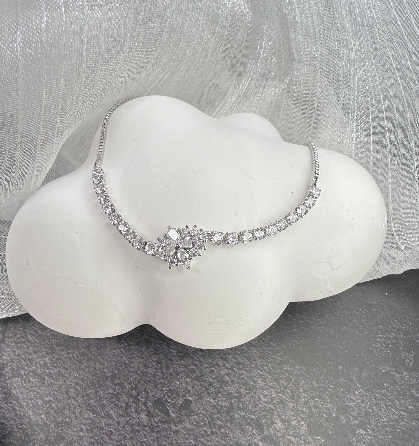 Four-Petal Blossom: Radiant Stone Adjustable Bracelet
