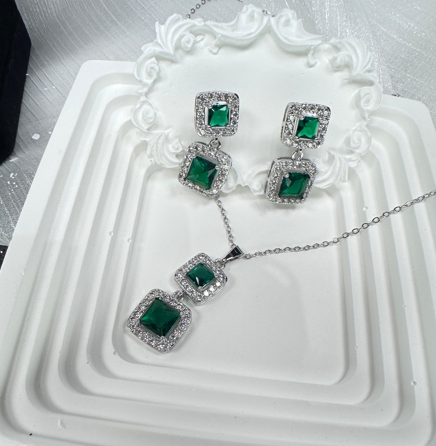 Double Cushion Halo Jewelry Set (Gift Box Included)| Necklace & Earrings Gift Box | DN-DS | Luxury Gift-Ready Jewelry Set