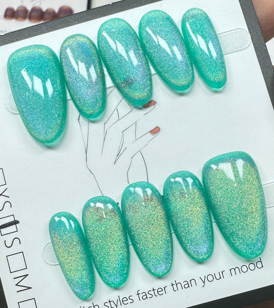 Mint Aurora | Luxury Handmade Medium Round Press-On Nails