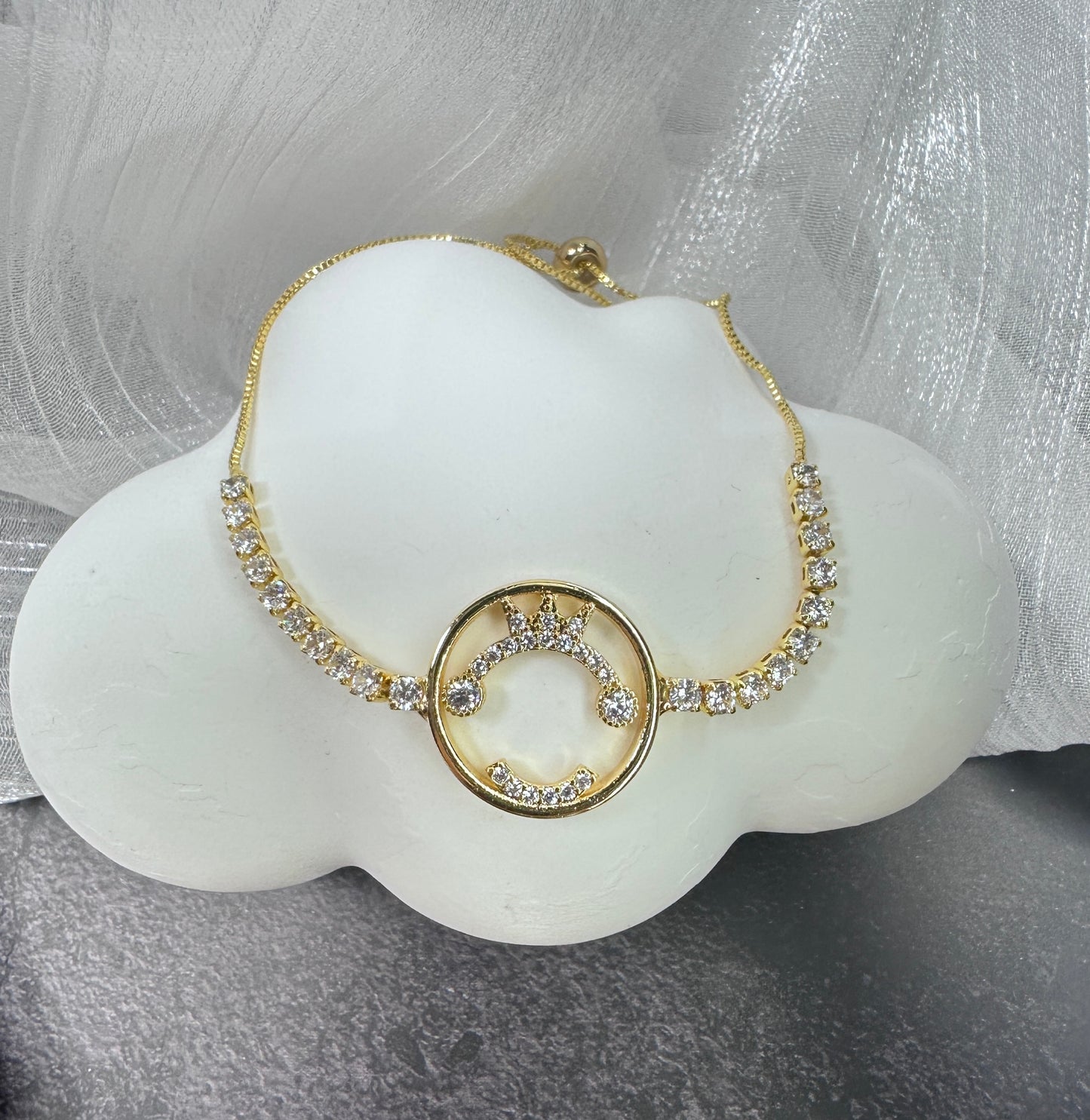 Royal Smile: Crowned Smiley Face Adjustable Bracelet