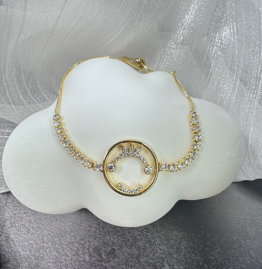 Royal Smile: Crowned Smiley Face Adjustable Bracelet