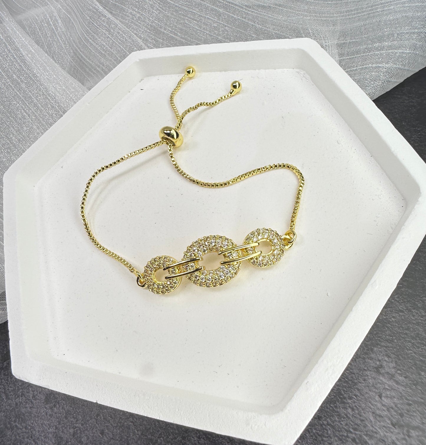 Interlocking Radiance Adjustable Bracelet | One Size Fits All