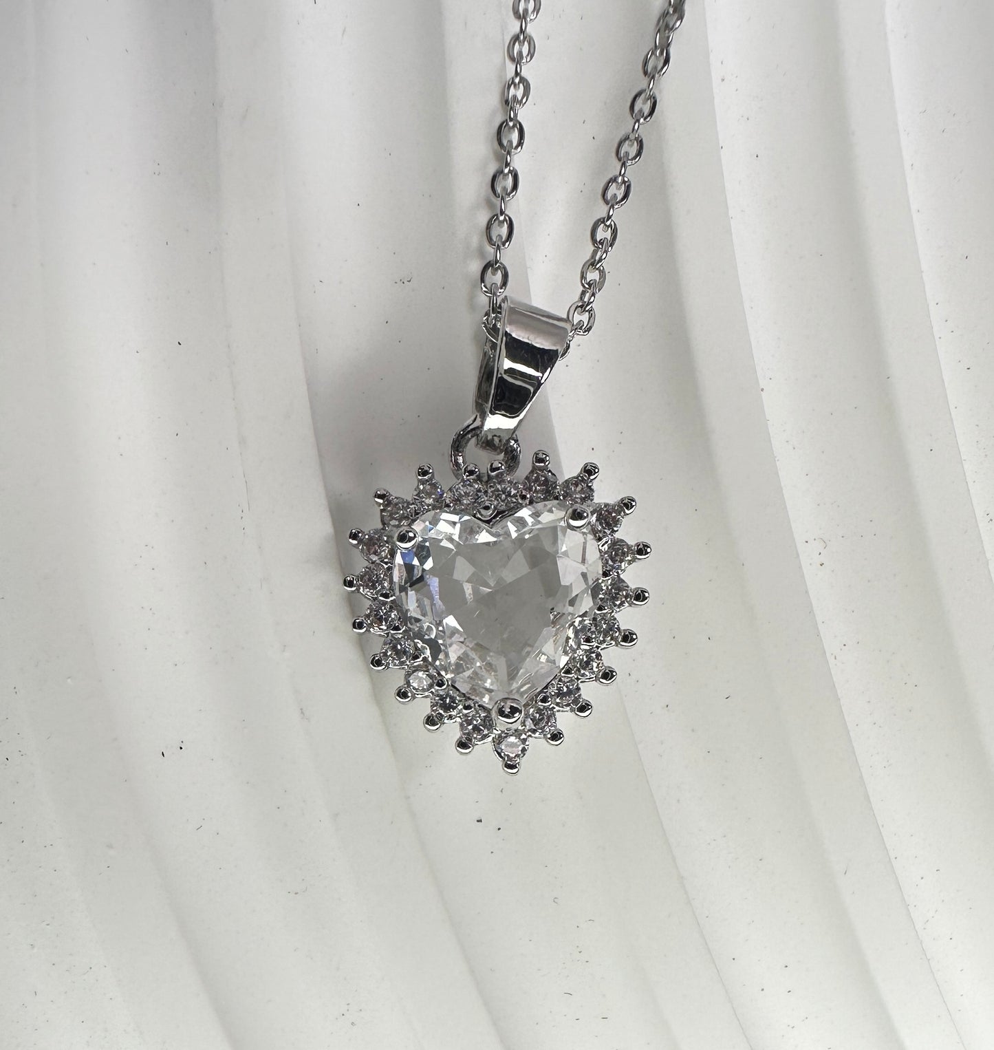 Eternal Heart Halo Jewelry Set (Gift Box Included)| Necklace & Earrings Gift Box | DN-DS | Luxury Gift-Ready Jewelry Set